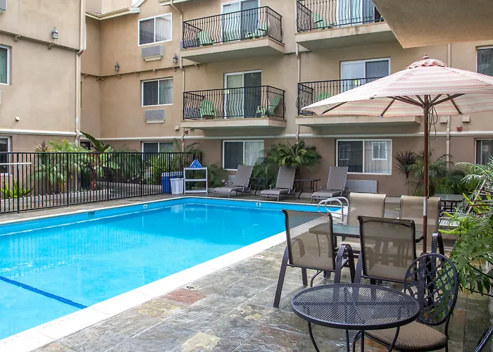 Comfort Inn Cockatoo Near Lax Airport
